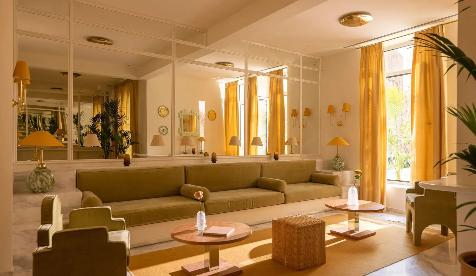 Apollo Palm Hotel — Athens, Greece