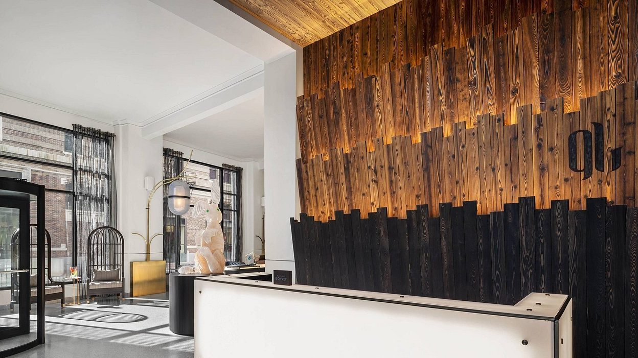 Glass Light Hotel & Gallery — Norfolk, United States