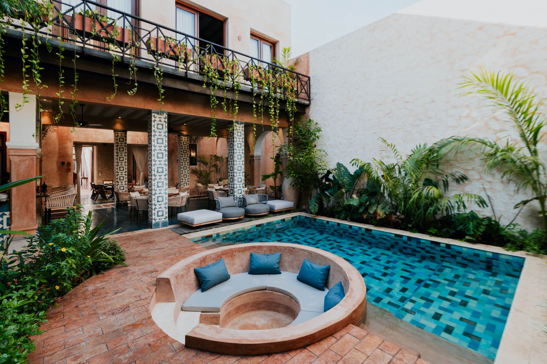 Hotel CIGNO — Merida, Mexico