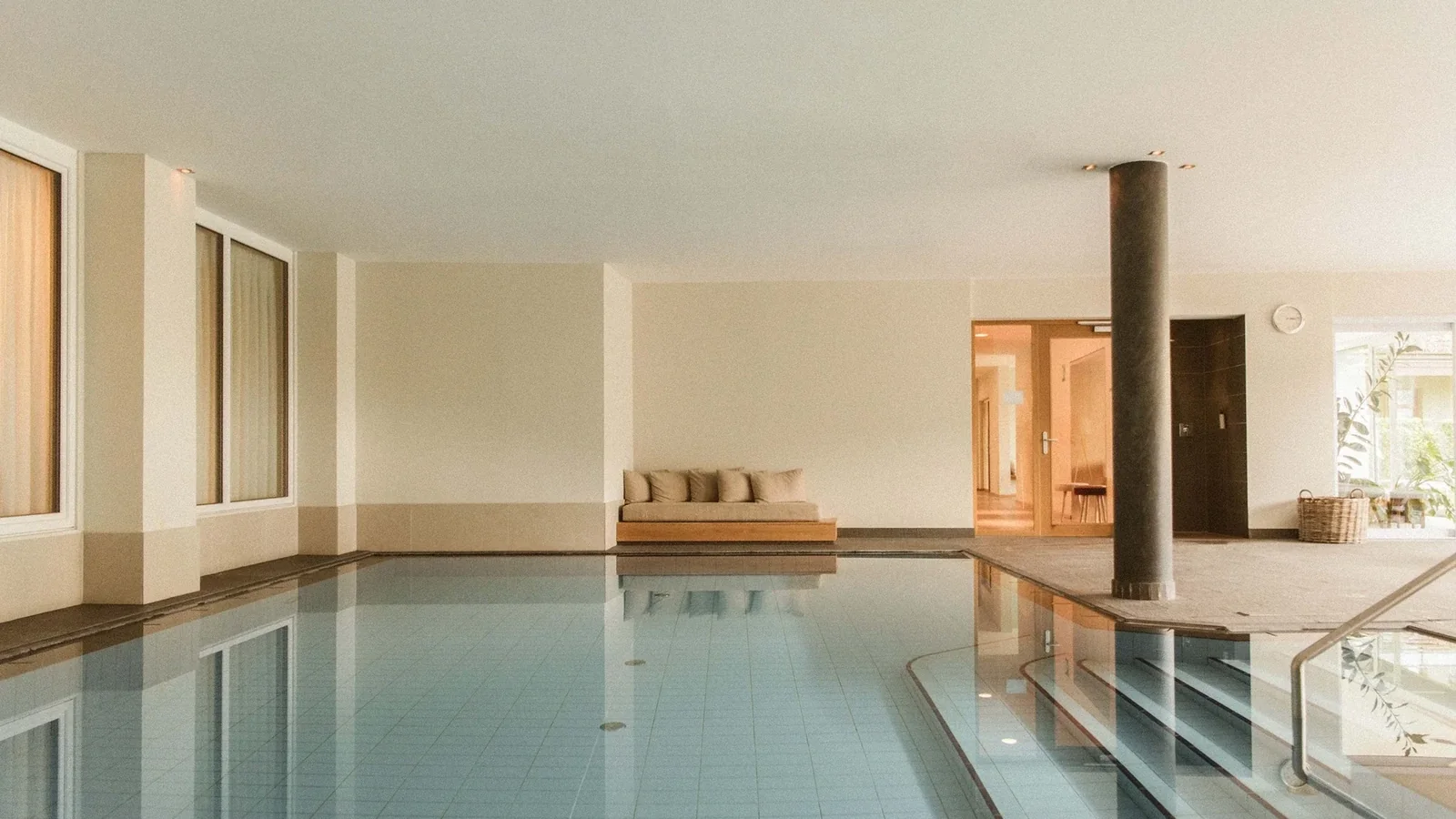 Hotel Schwarzschmied — Lana, Italy, photo 3