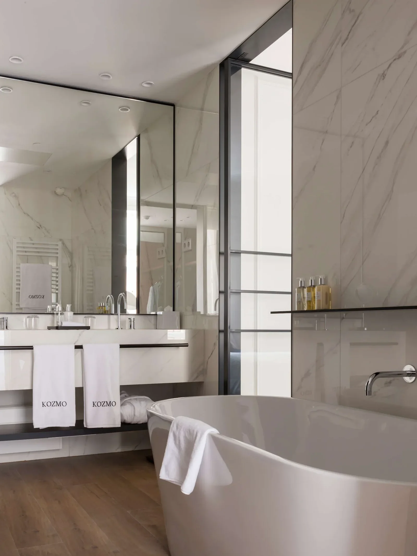Kozmo Hotel Suites & Spa — Budapest, Hungary, photo 5