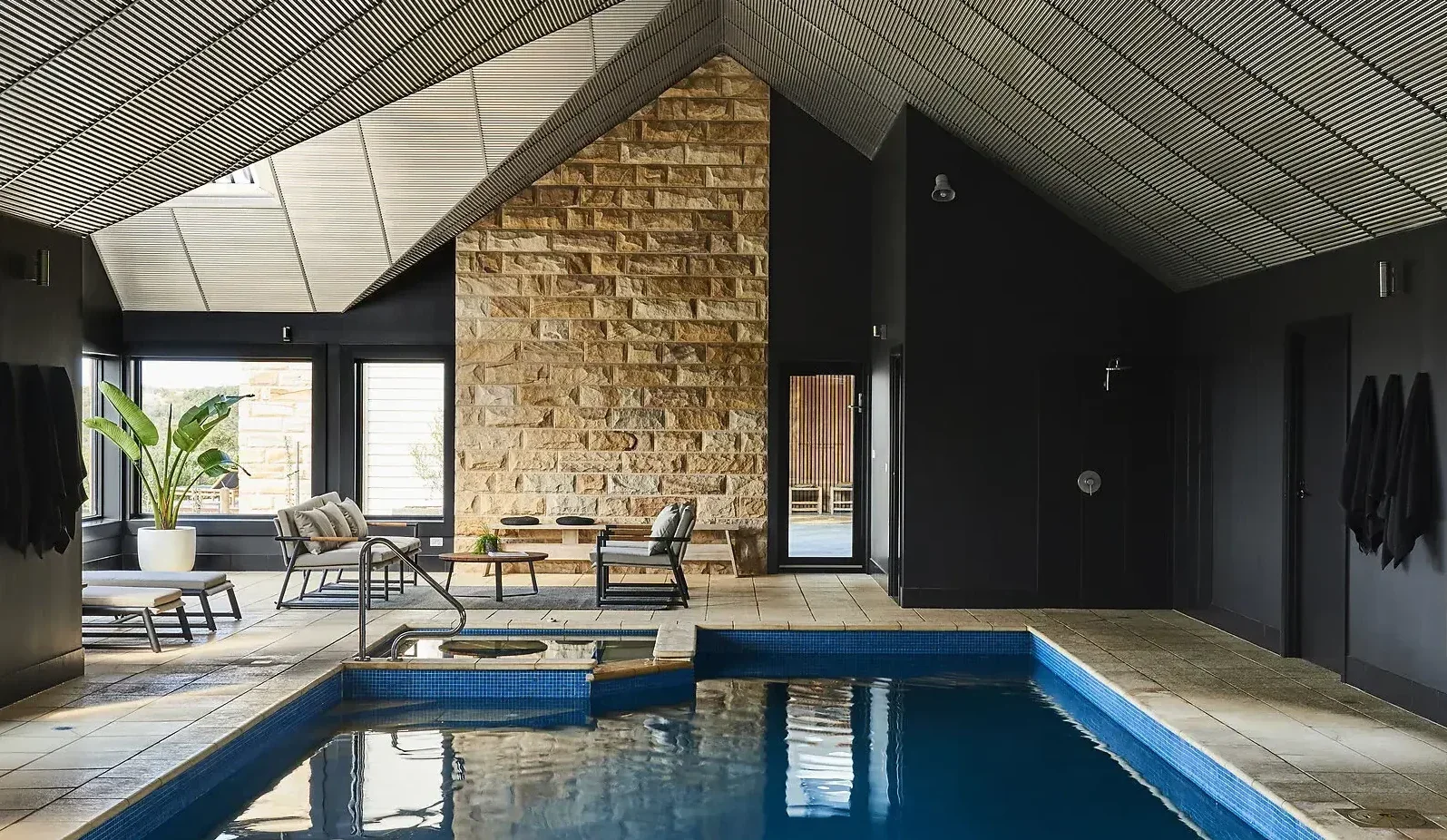 Lon Retreat — Geelong, Australia, photo 3