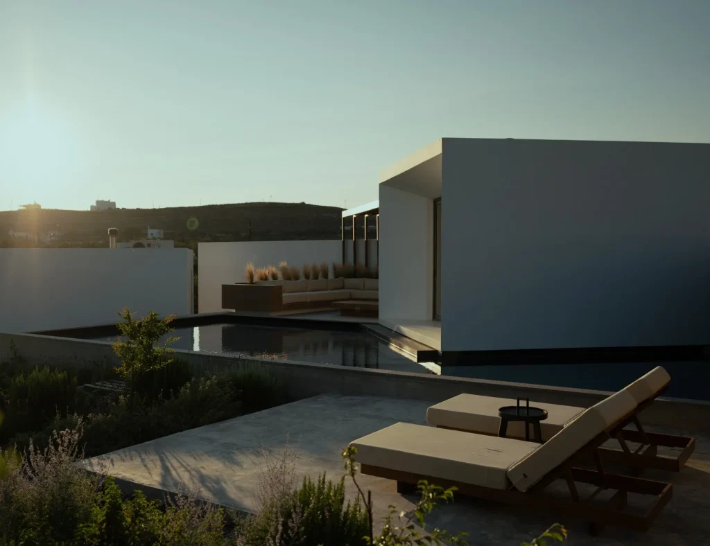 Pnoēs Tinos — Tinos, Greece