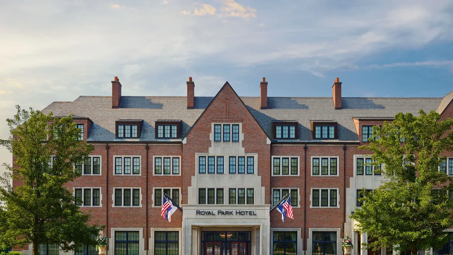 Royal Park Hotel — Rochester, United States
