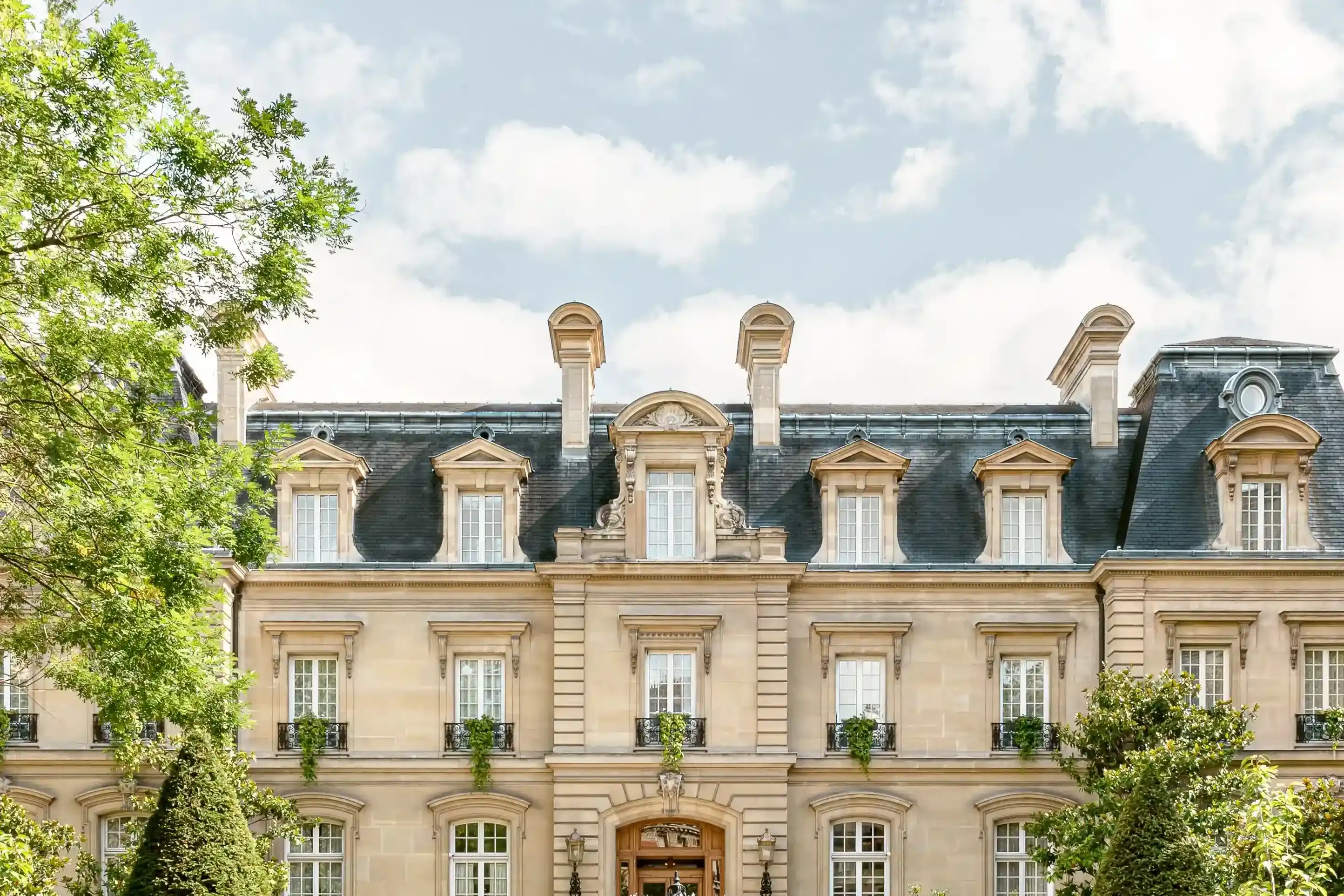 Saint James Paris — Paris, France