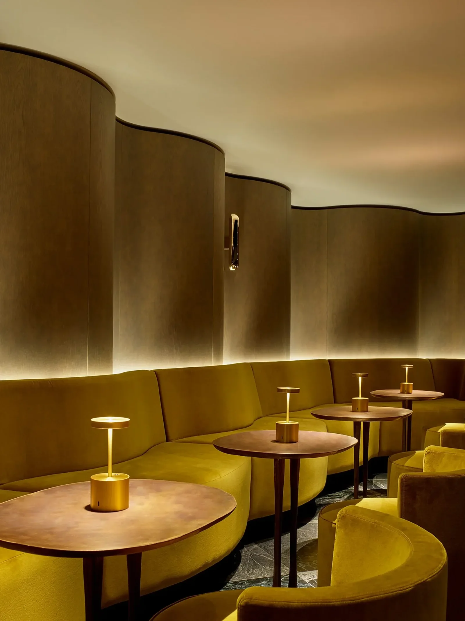 The Londoner — London, United Kingdom, photo 9