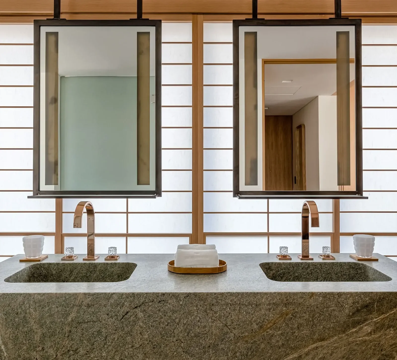 The Shinmonzen — Kyoto, Japan, photo 5