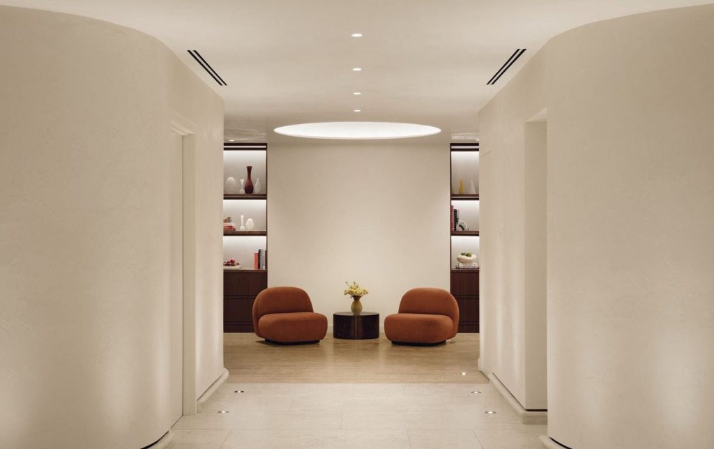 Vogue Hotel Montreal Downtown — Montreal, Canada